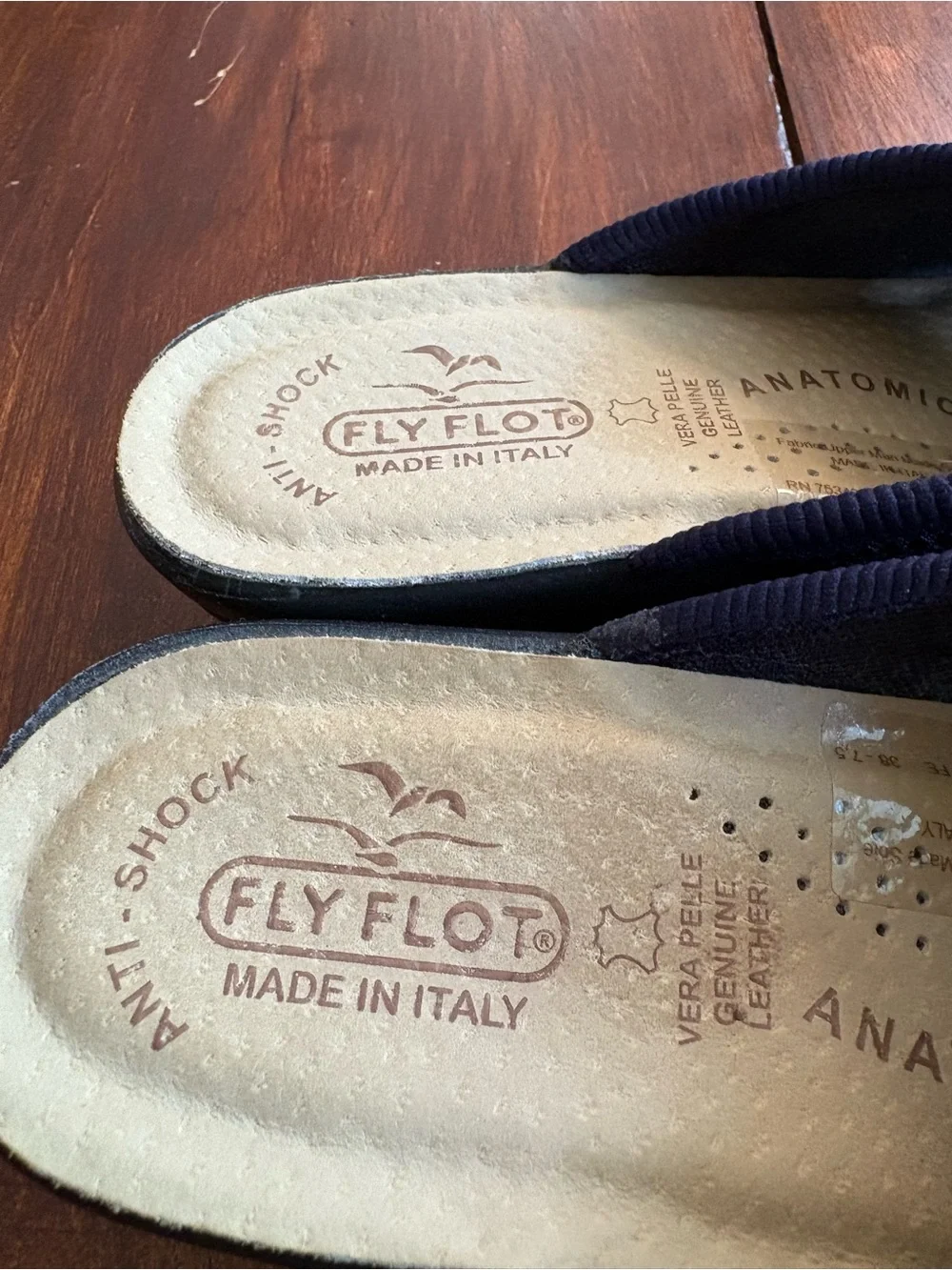 Fly Flot Italy Anti-Sock Women's Navy Open-Toe Wedge Slides 7.5 New / Display
